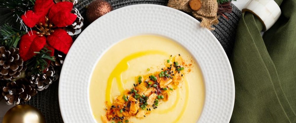 xristougenniatiki-prasosoupa-me-amugdala