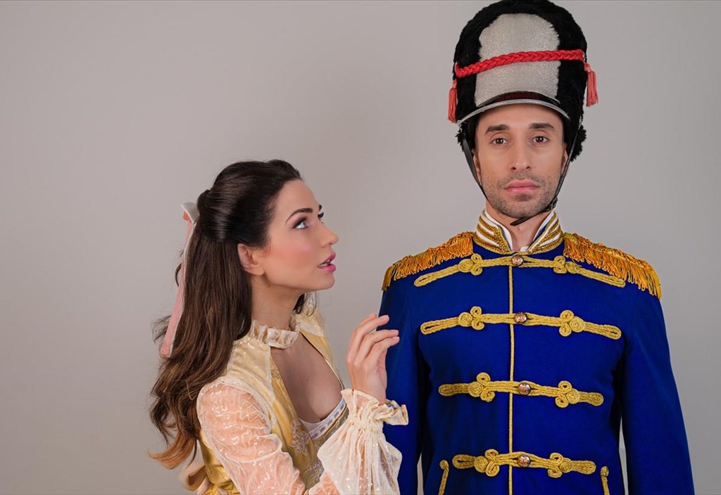 karuothraustis-i-apoluti-istoria-ton-giorton-den-tha-leipsei-kai-fetos