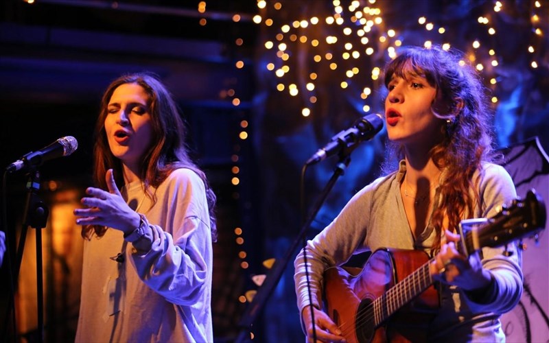 oi-skiadareses-sto-floydgia-ena-istoriko-laib