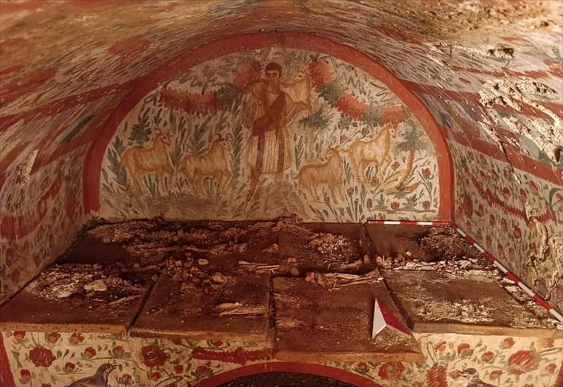 nea-arxaiologiki-anakalupsi-stin-arxaia-nikaia-tis-tourkias-o-kalos-poimenas-iisous-se-tafiko-thalamo