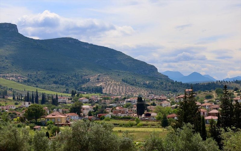 i-nemea-mia-gi-muthon-krasiou-kai-arxaias-klironomias