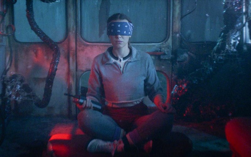 stranger-things-apo-to-megalo-finale-stis-asugkratites-fimes-gia-mustiko-epeisodio-kai-to-neo-spin-off