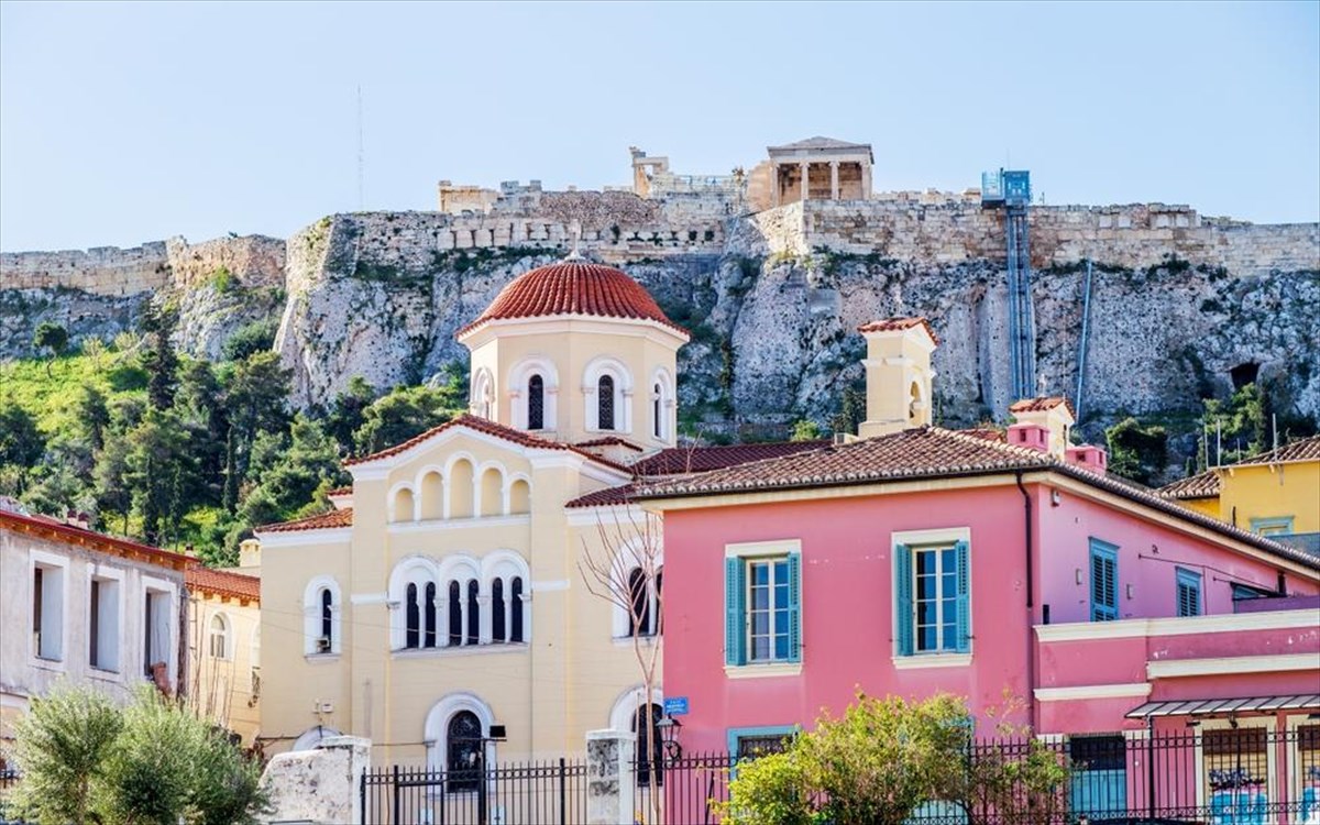 athina-plaka-adrianou