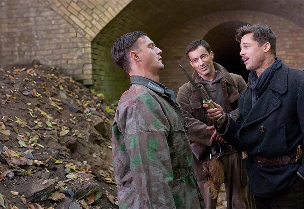 oi-50-kaluteres-polemikes-tainies