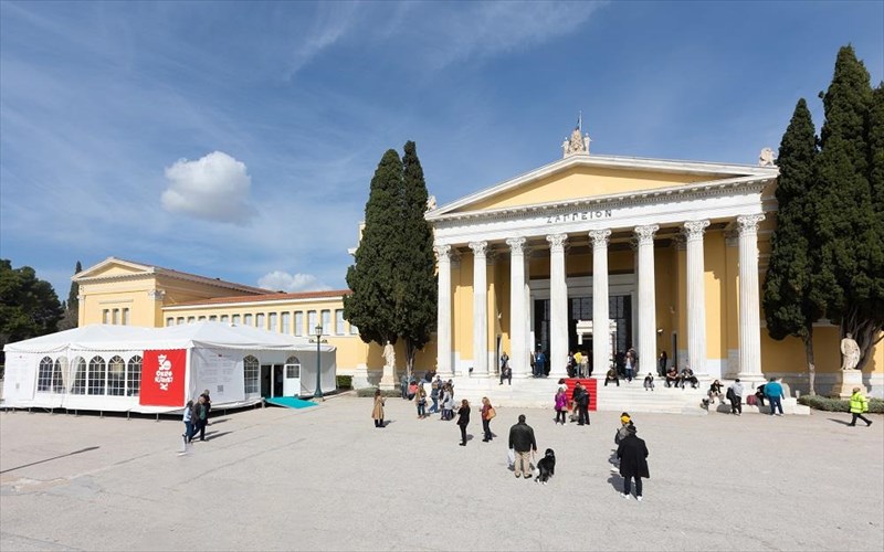 aifnidio-kleisimo-tou-zappeiou-enopsei-tis-ekthesis-oinorama