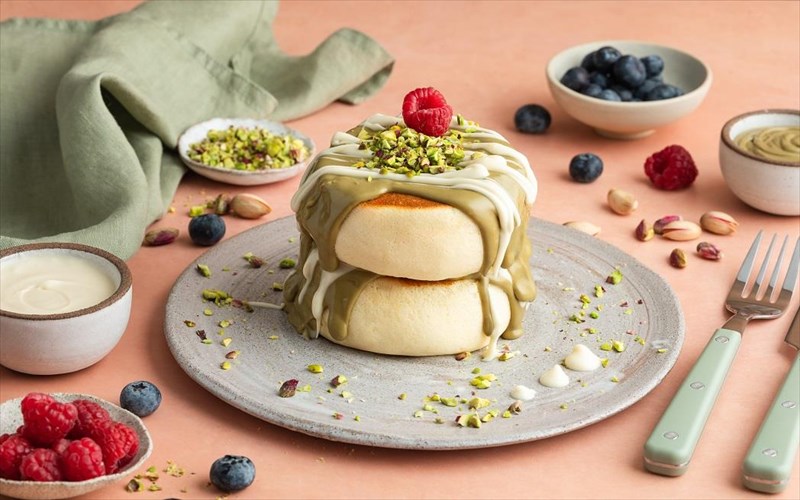 souffle-pancakes-vegan-bafles-kai-brunch-vibes-i-kenfood-fernei-tis-nees-geuseis-pou-thelei-to-simera