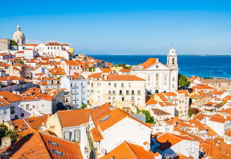 h-pio-filiki-glossa-ston-kosmo-den-einai-auti-pou-nomizete