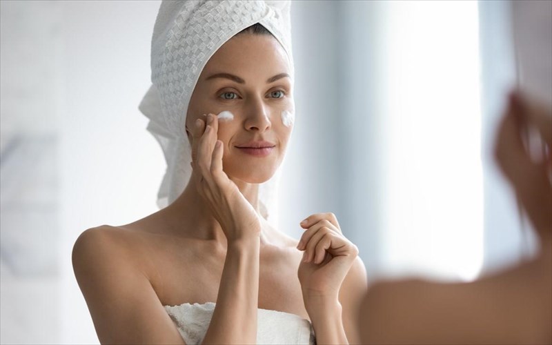 krema-imeras-kai-stoxeumeni-peripoiisi-prosopou-gia-pio-leia-kai-lamperi-opsi