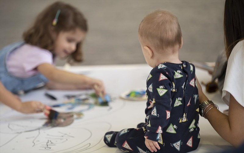 sto-mouseio-me-pipila-dimiourgika-ergastiria-gia-brefi-sto-biomixaniko-mouseio-fotaeriou