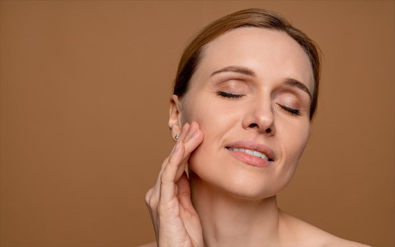 mikti-epidermida-se-isorropia-katharismos-enudatosi-kai-stoxeumeni-frontida