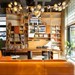 to-kalokairi-perna-apo-tin-auli-tou-okupa-kitchen-kai-listening-bar-listening-bar