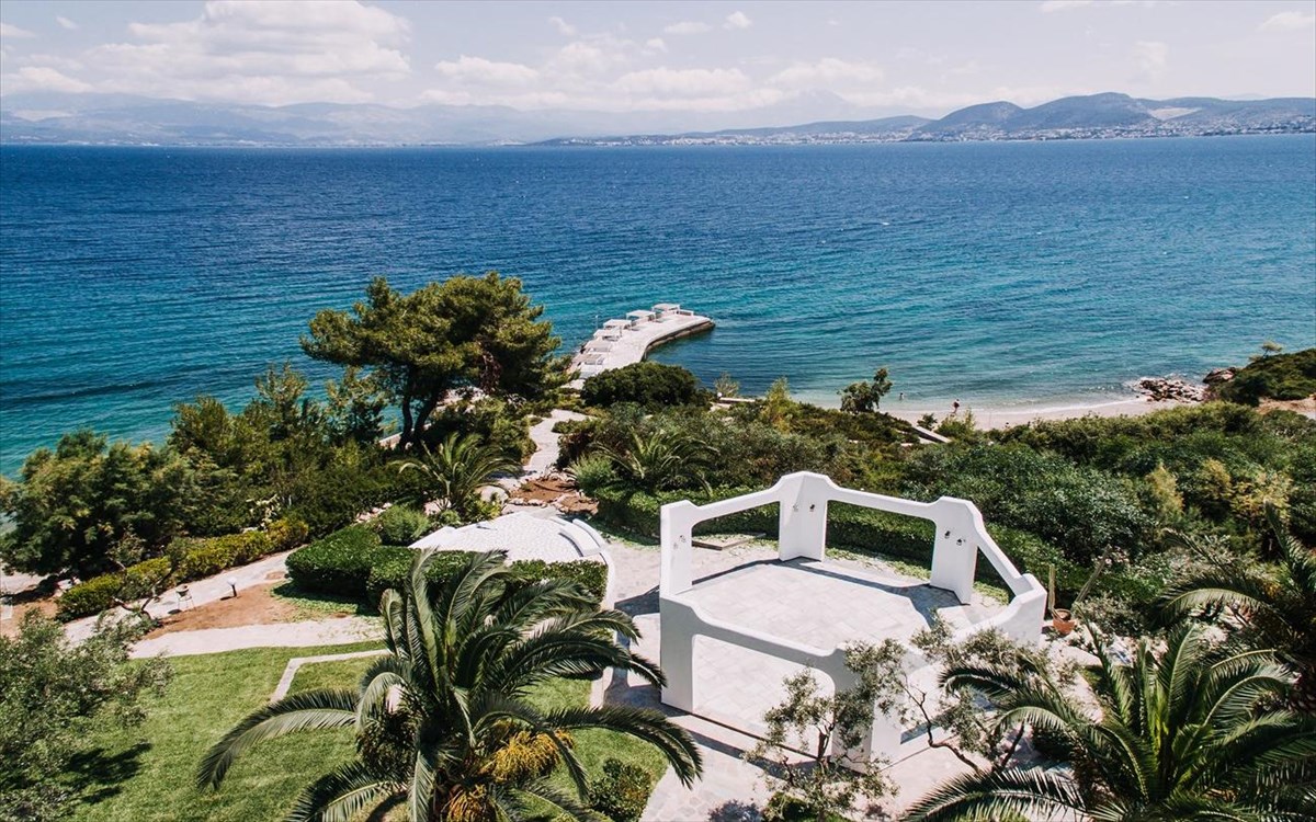 brown-beach-chalkida