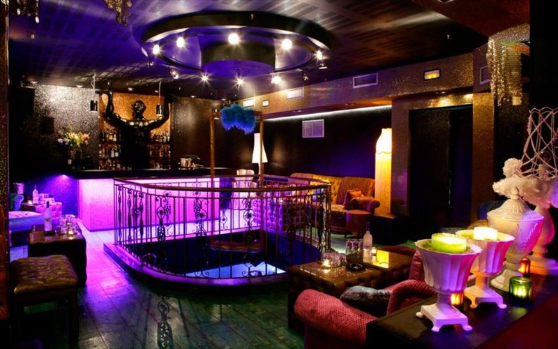 kolonaki-i-arxontogeitonia-tou-nightlife-ksananionei-arxontogeitonia-tou-nightlife-ksananionei