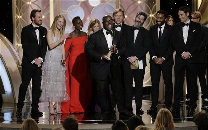 xruses-sfaires-kaluteri-dramatiki-tainia-to-12-xronia-sklabos