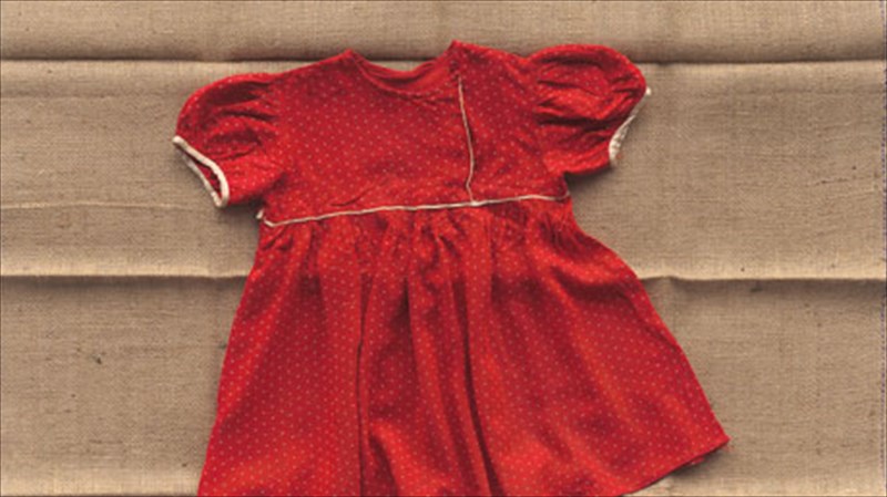 i-koukla-tou-darbinou-ki-alles-pente-istories-sto-about