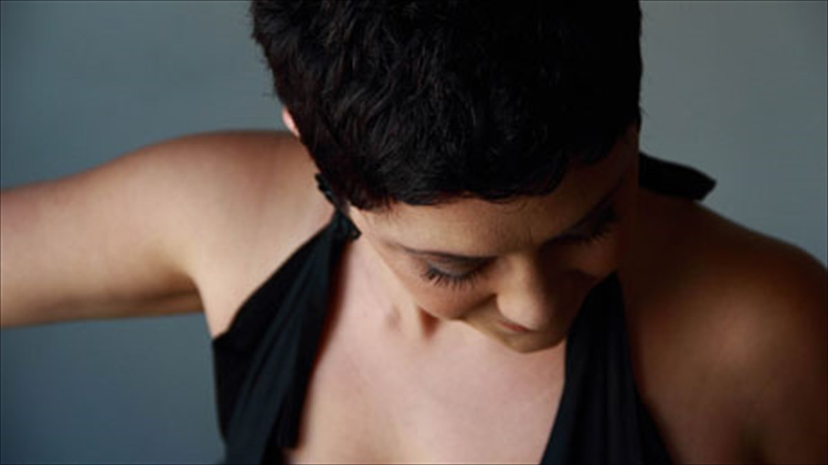 fotobolta-me-eklektous-sunodoiporous