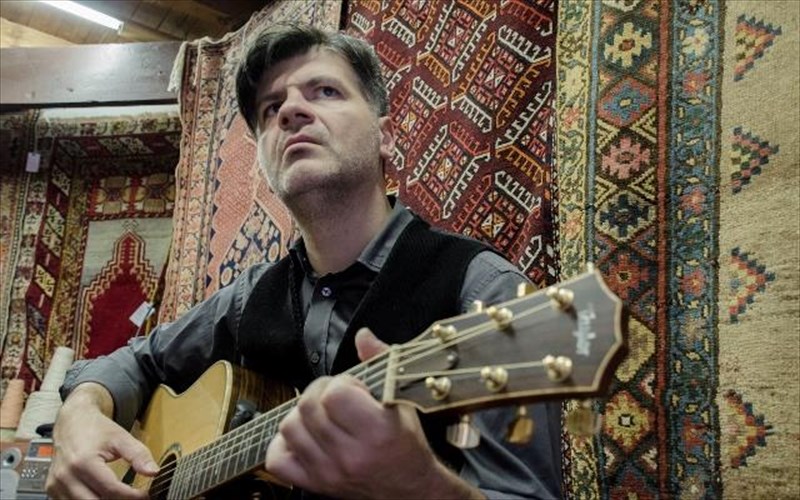 deliborias-mikroutsikos-kai-afieroma-ston-rasouli-gia-to-sabbatobrado