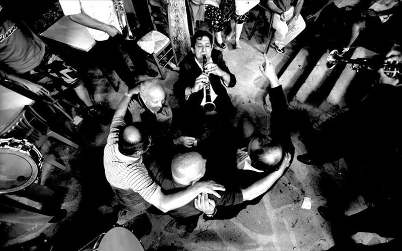 elliniki-diakrisi-se-diethni-diagonismo-fotografias