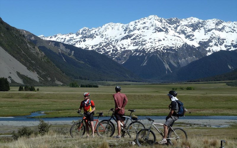 oi-kaluteres-podilatikes-diadromes-tou-kosmou