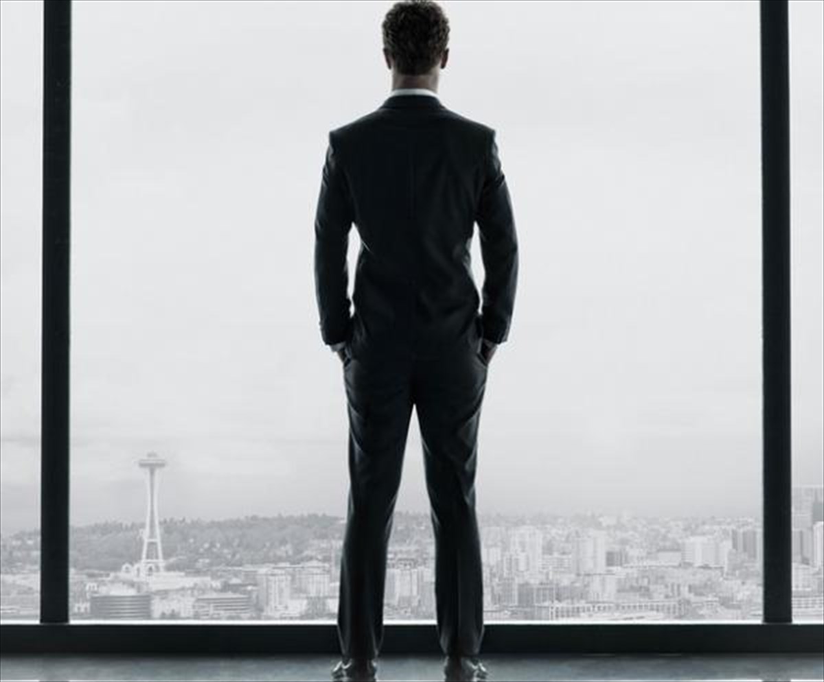 peninta-apoxroseis-tou-gkri-afisa-tainias