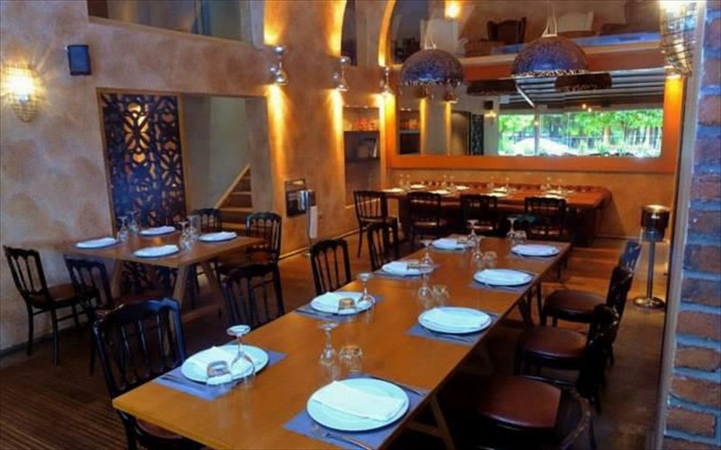 silver-casa-geuseis-kai-nostimia-duo-se-ena