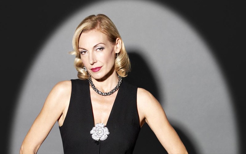 h-ute-lemper-se-poiisi-nerouda-min-to-xasete