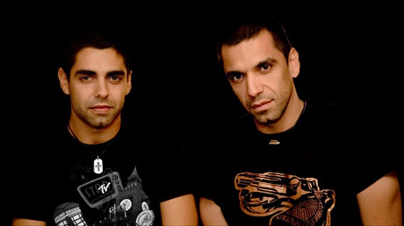 ta-kitrina-podilata-giortazoun-stin-arxitektoniki