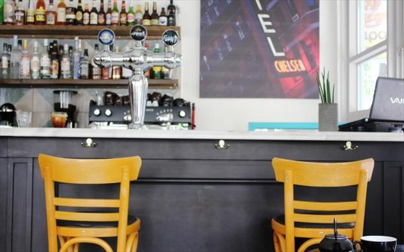 pigame-sto-chelsea-hotel