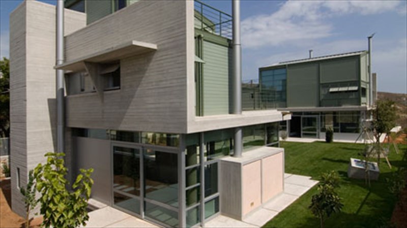 i-triantaxroni-diadromi-duo-arxitektonon