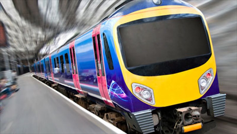 giati-ta-kila-feugoun-otan-to-metro-erxetai