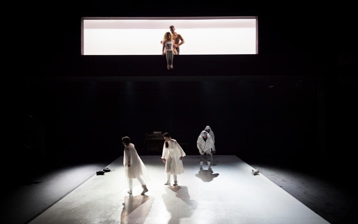 fotografia-new-new-parallages-thanatou