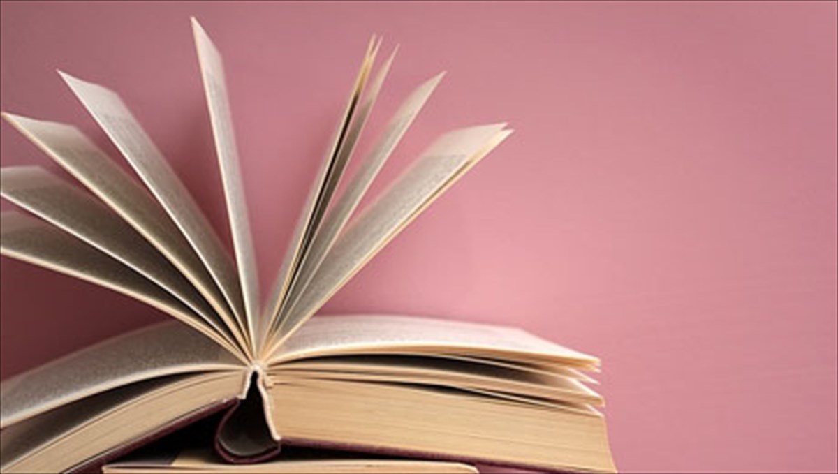 thriler-me-fonto-ti-santorini