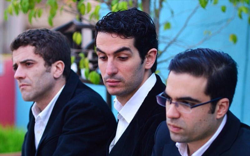 ta-louloudia-stin-kuria-gunaikeios-peirasmos-sto-apenanti-mpalkoni