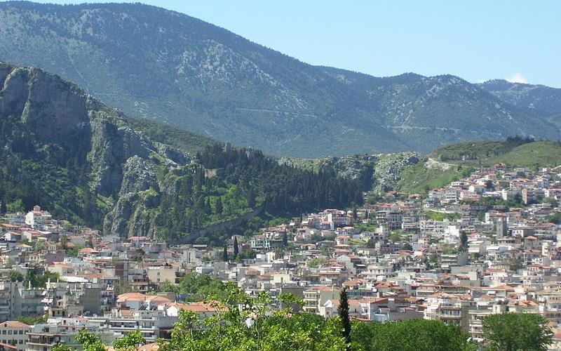 i-libadeia-ta-palikaria-kai-to-soublaki-tis