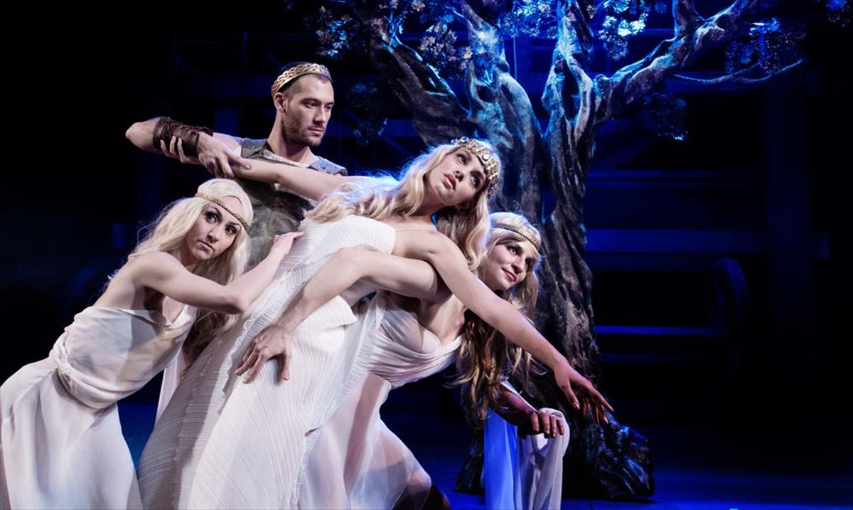 almpanis-nomikou-fotografia-troikos-polemos