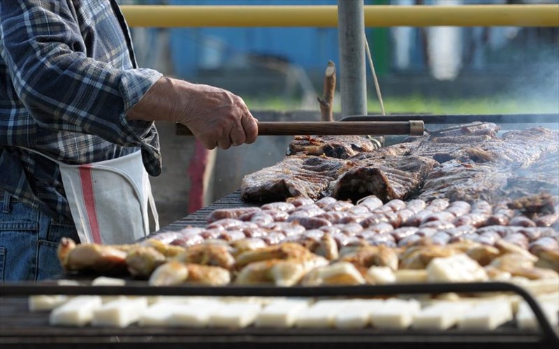 fetos-tsiknizoume-xoris-fobo-alla-me-polu-pathos