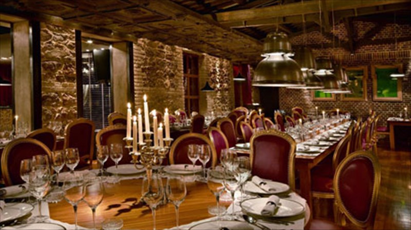 romantiko-deipno-gia-ola-ta-gousta