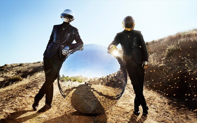 olokliro-to-almpoum-ton-daft-punk-sto-youtube
