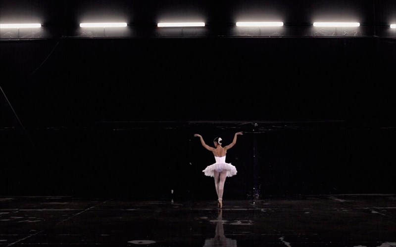 o-renato-tzanella-ksanagrafei-tin-istoria-tis-limnis-ton-kuknon