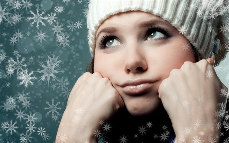 oi-10-sunitheies-pou-odigoun-sti-dustuxia