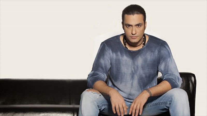 o-dionusis-sxoinas-se-live-emfaniseis