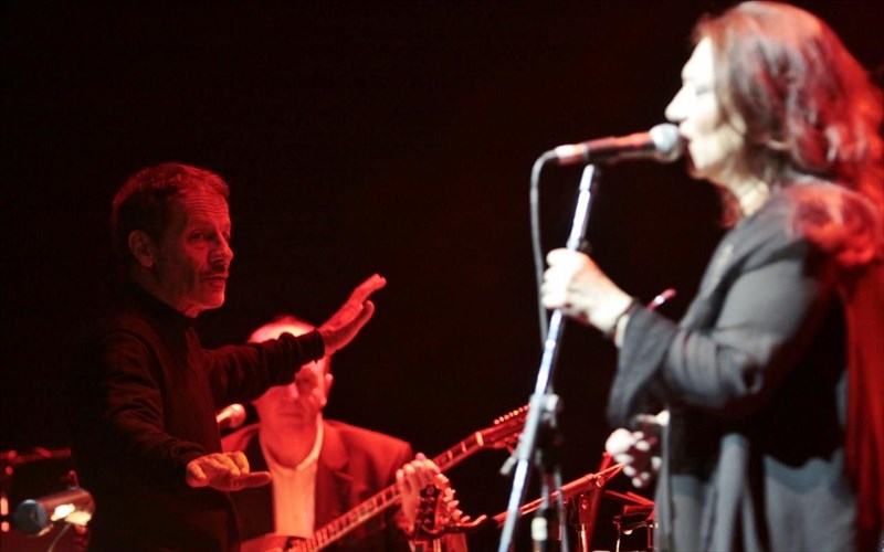 paratasi-parastaseon-gia-bitali-ksarxako