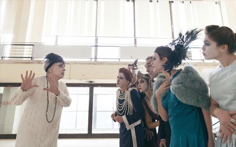 aifnidiastiki-aulaia-gia-to-etsi-einai-an-etsi-nomizete