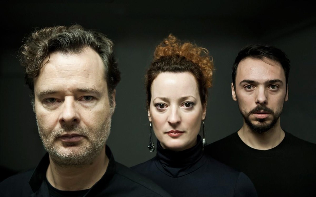 oi-daneistes-fotografia-theatro-alkmini-2014