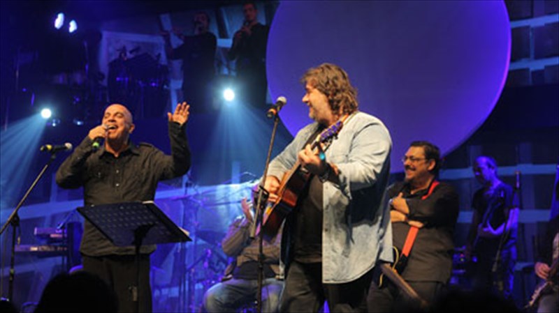 diaolou-kaltses-kai-tis-apokries