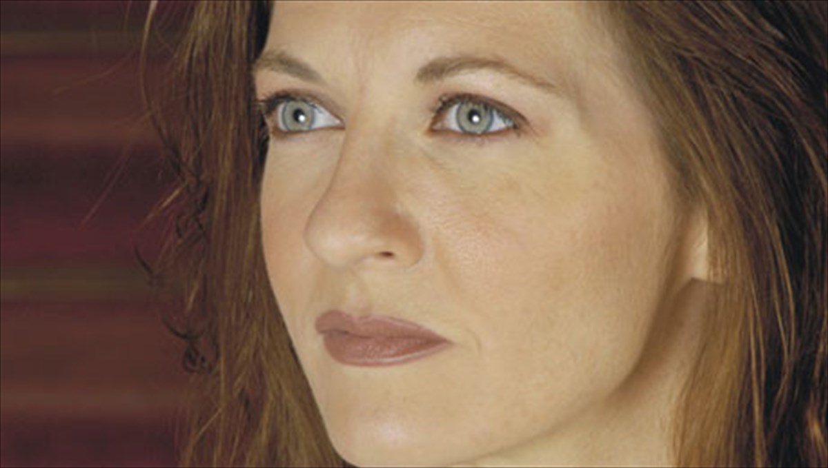 maria-stouarnta-me-ti-sfragida-tis-skalas-tou-milanou