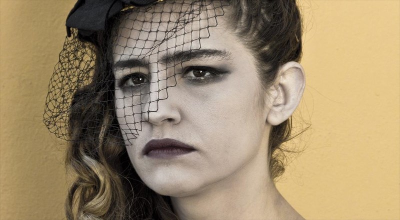 pigame-kai-eidame-ti-maria-kitsou-os-gunaika-dilitirio-sto-armanteil