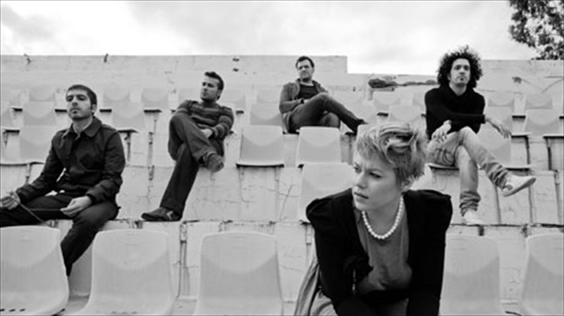 agglofones-egxories-melodies-sto-gagarin