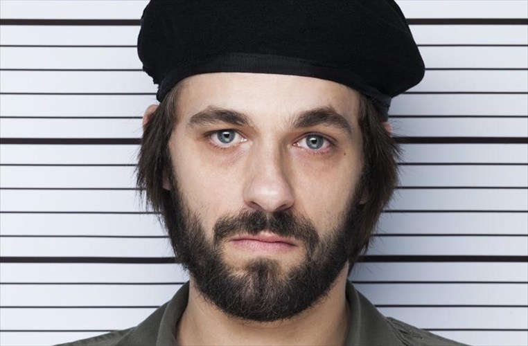 apostolis-totsikas-i-agapi-einai-i-pragmatiki-epanastasi-pragmatiki-epanastasi