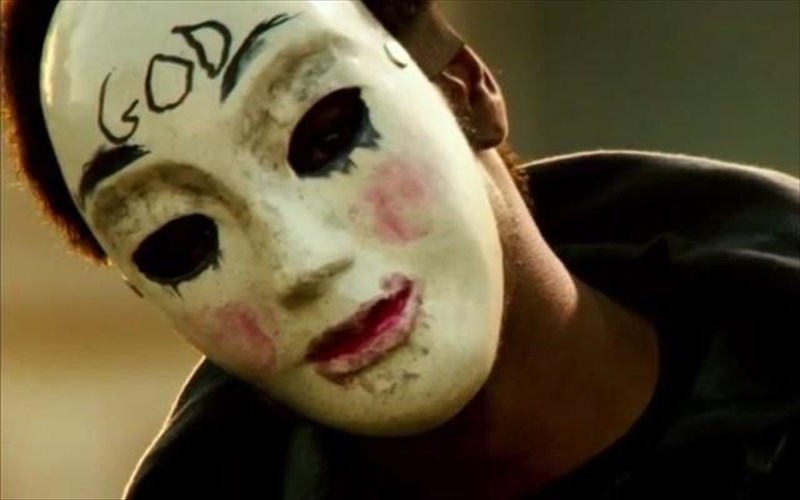 katharsi-anarxia-kai-ena-sugklonistiko-thriler-pou-uposxetai-polla